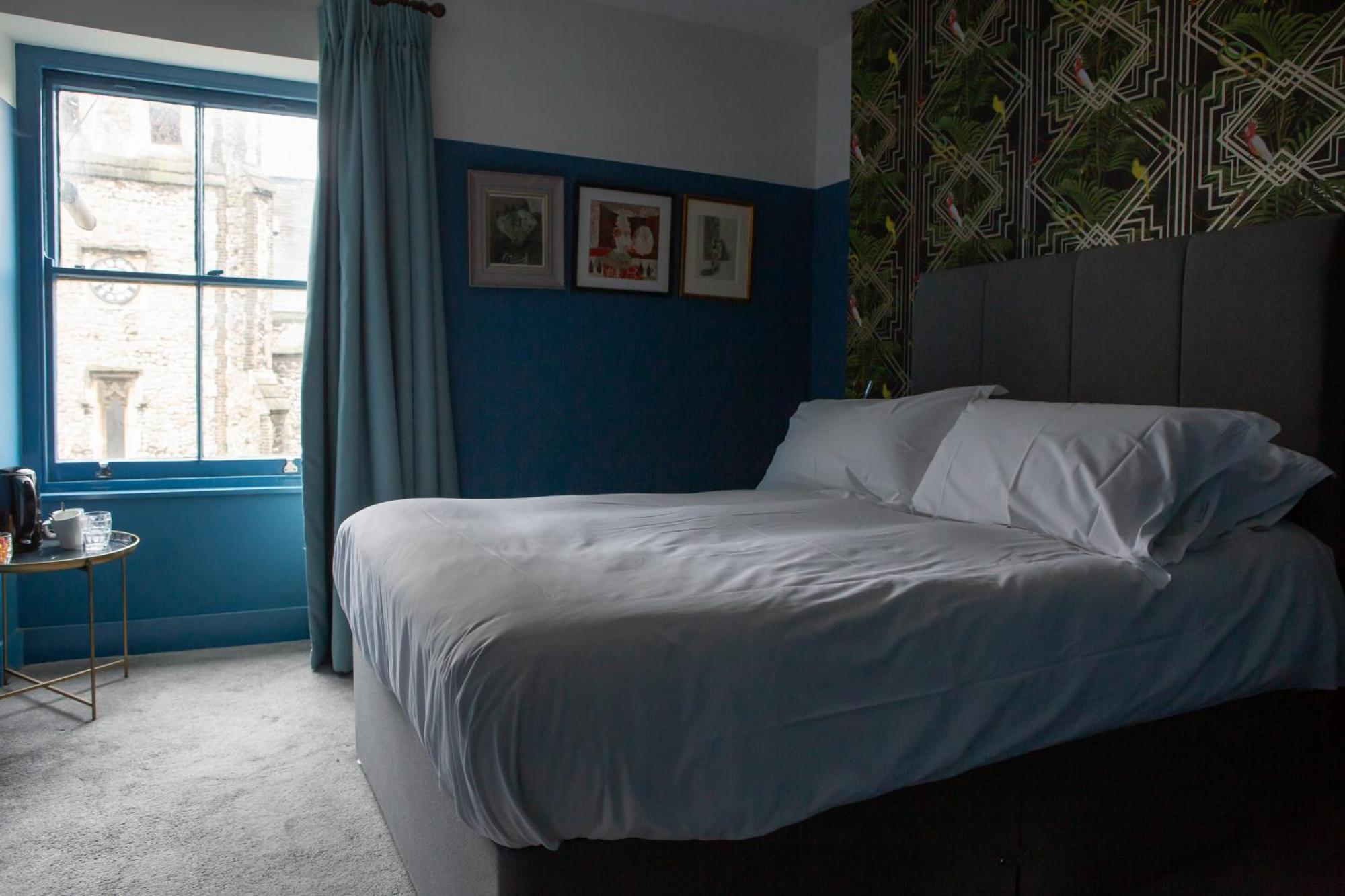 The Crown Rooms London Exterior photo